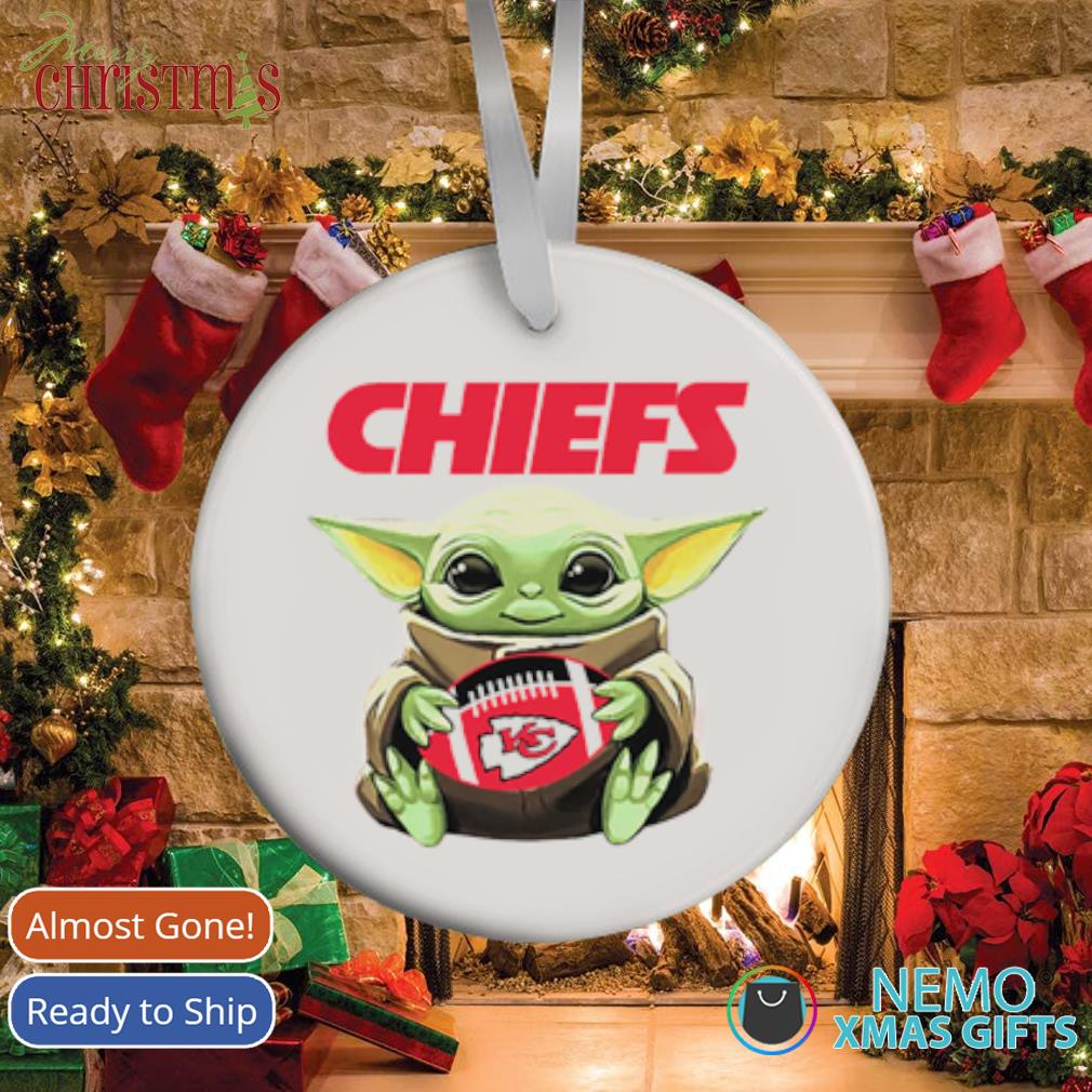 Star Wars Baby Yoda hug Kansas City Chiefs shirt