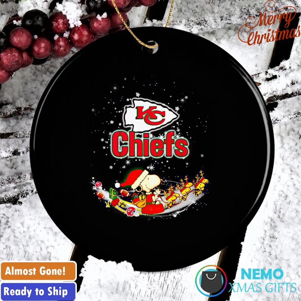 Kansas City Chiefs Merry Christmas Circle Ornament