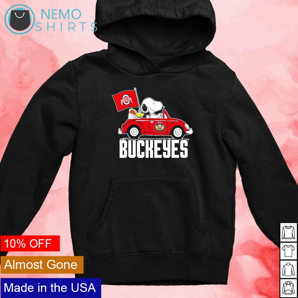 https://images.nemoshirt.com/2023/09/snoopy-ohio-state-buckeyes-car-flag-shirt-new-mockup-black-hoodie.jpg