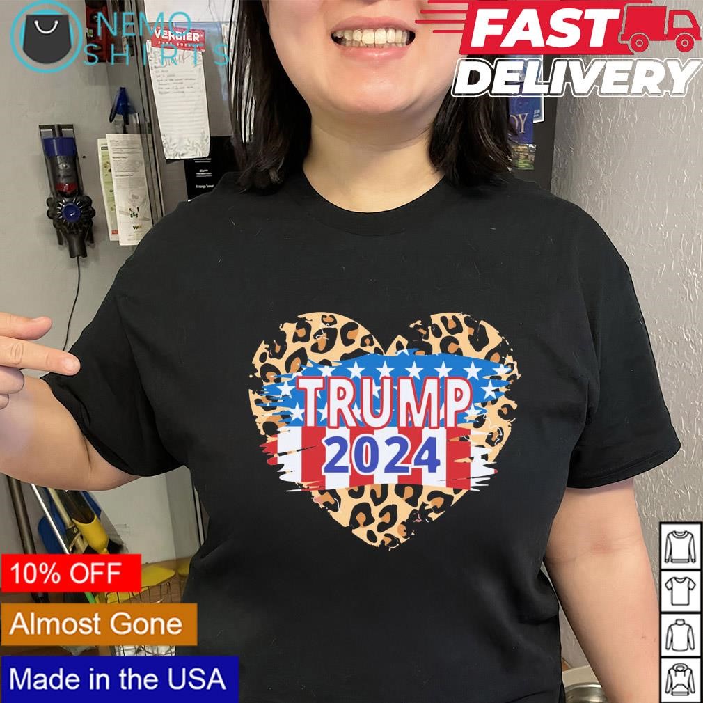 https://images.nemoshirt.com/2024/03/Trump-2024-leopard-heart-shirt-Blackshirt.jpg
