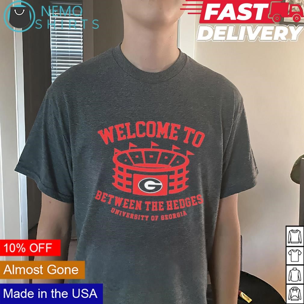 Welcome to between the hedges Georgia Bulldogs stadium shirt Darkgreytee