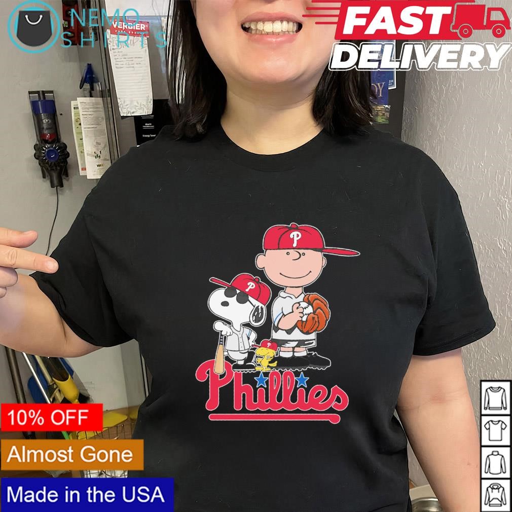 snoopy phillies shirt